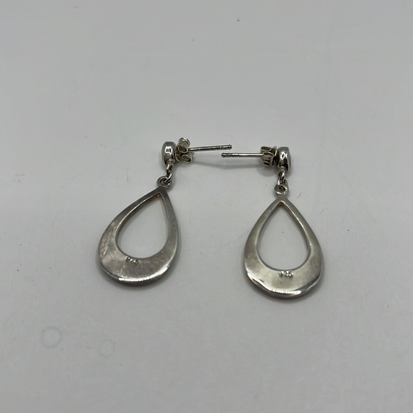 Teardrop Earrings with Pearl Inlay stone. 925 Pierced - Picture 7 of 9